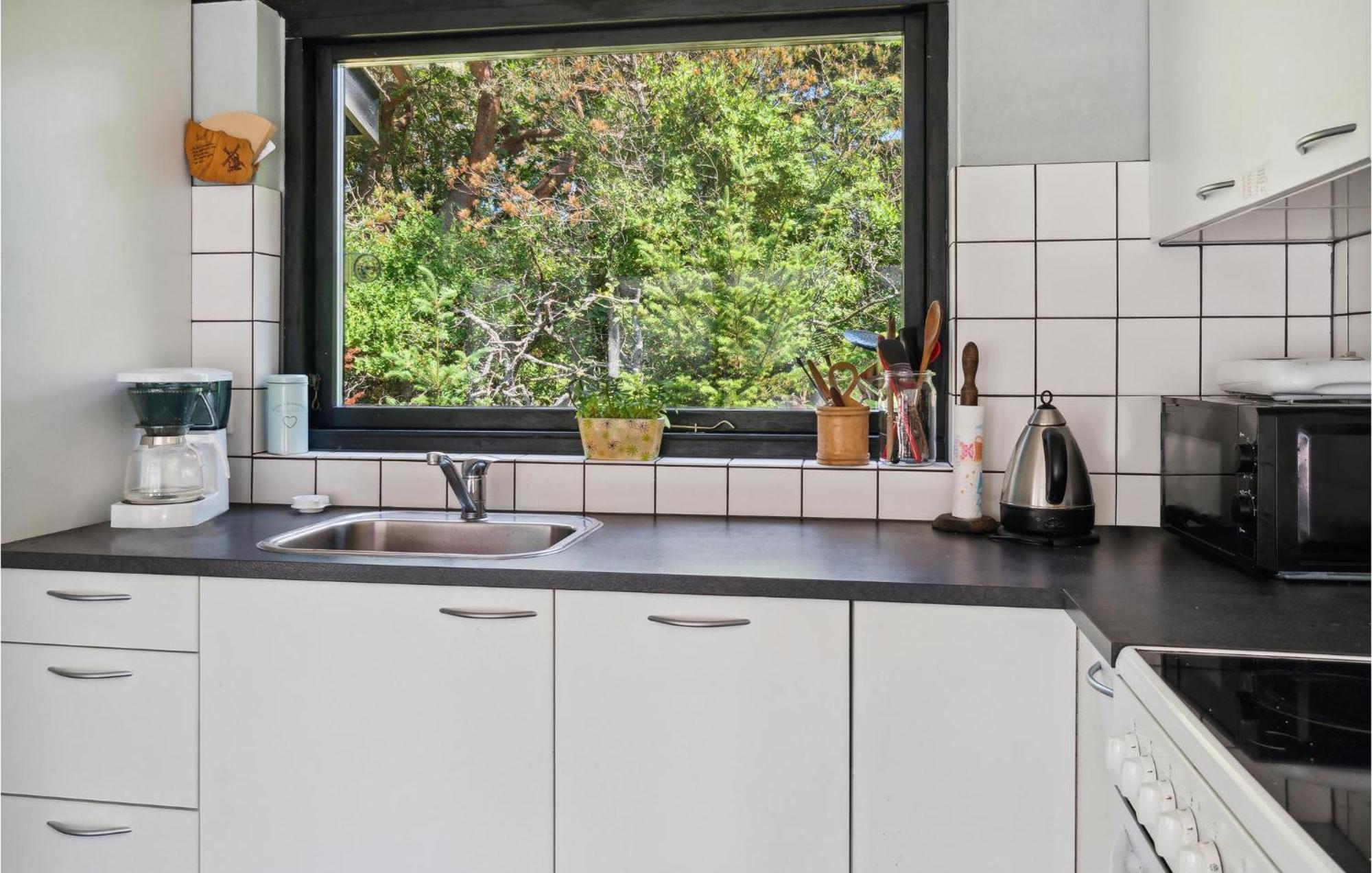 3 Bedroom Awesome Home In Nexo Exterior photo